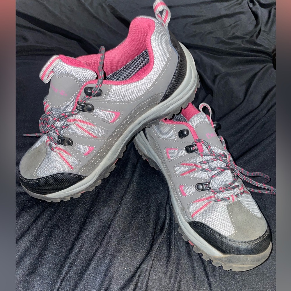 BearPaw Juniper- hiking shoes size 7